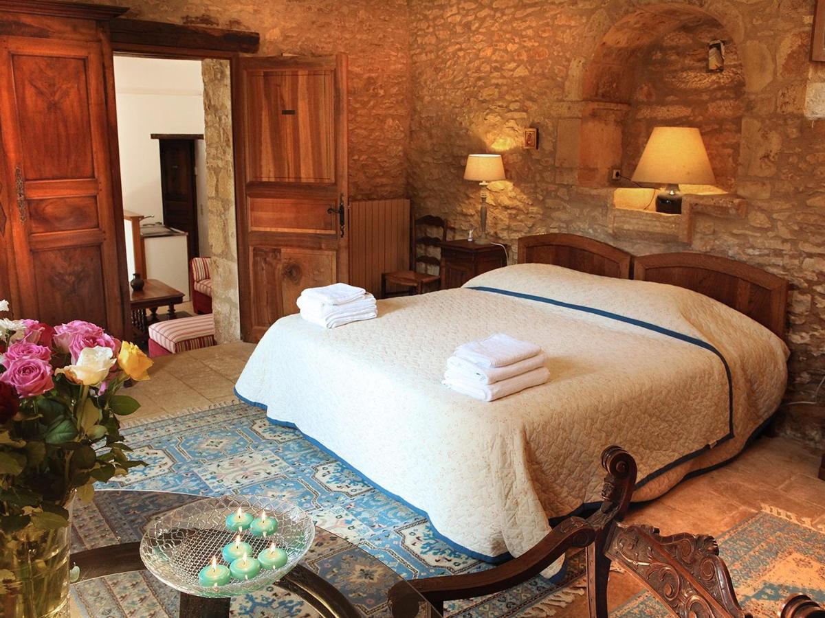 Chambres D'Hotes Avec Piscine La Rossillonie Beynac-et-Cazenac Pokój zdjęcie