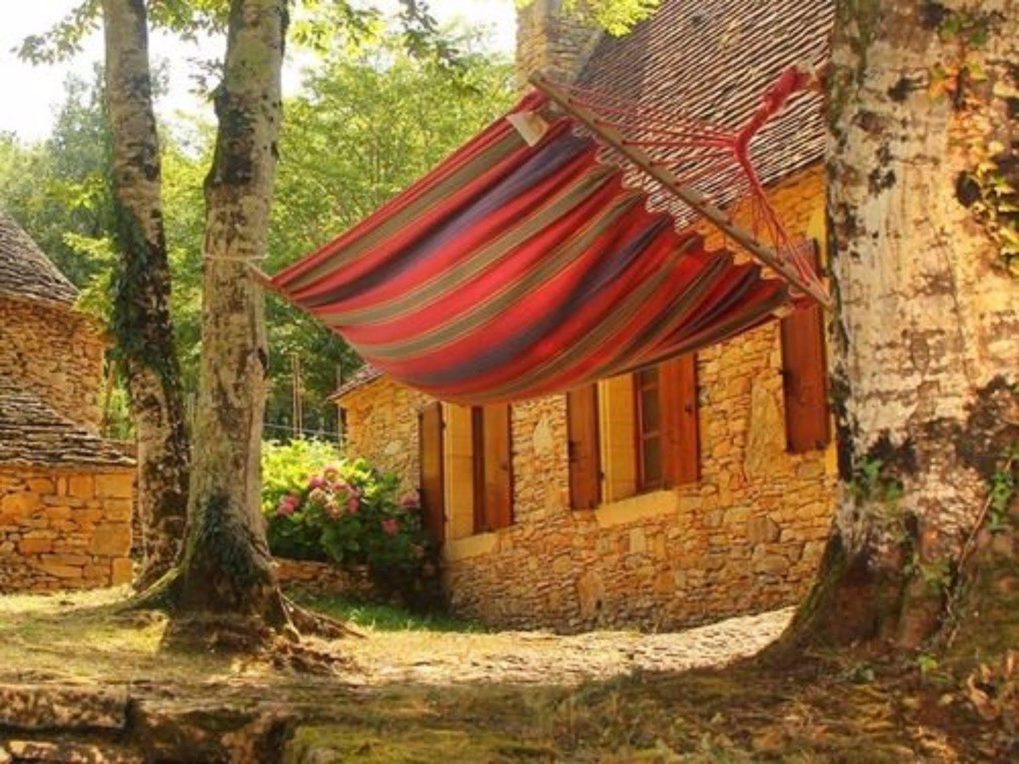 Chambres D'Hotes Avec Piscine La Rossillonie Beynac-et-Cazenac Zewnętrze zdjęcie