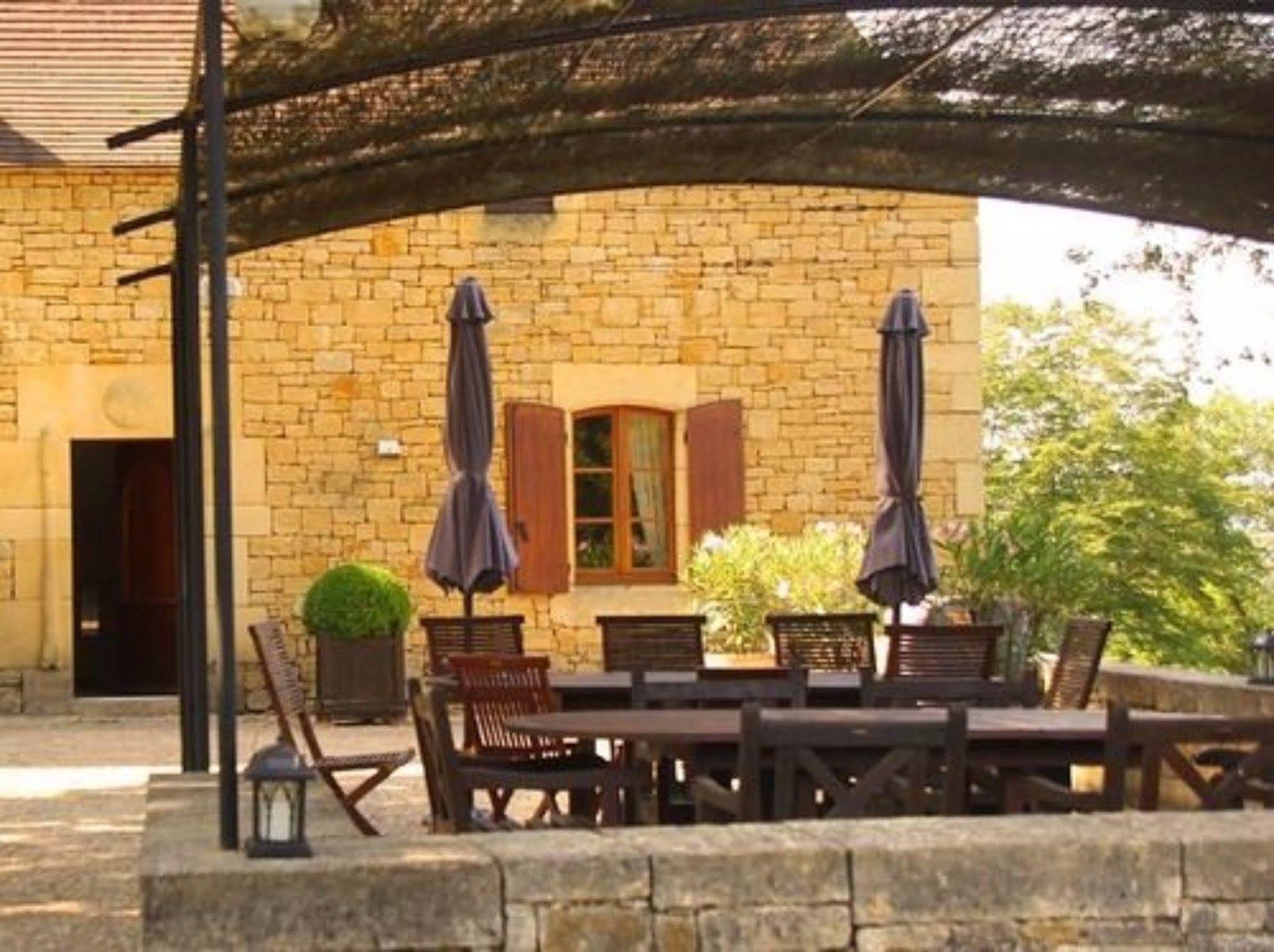 Chambres D'Hotes Avec Piscine La Rossillonie Beynac-et-Cazenac Zewnętrze zdjęcie