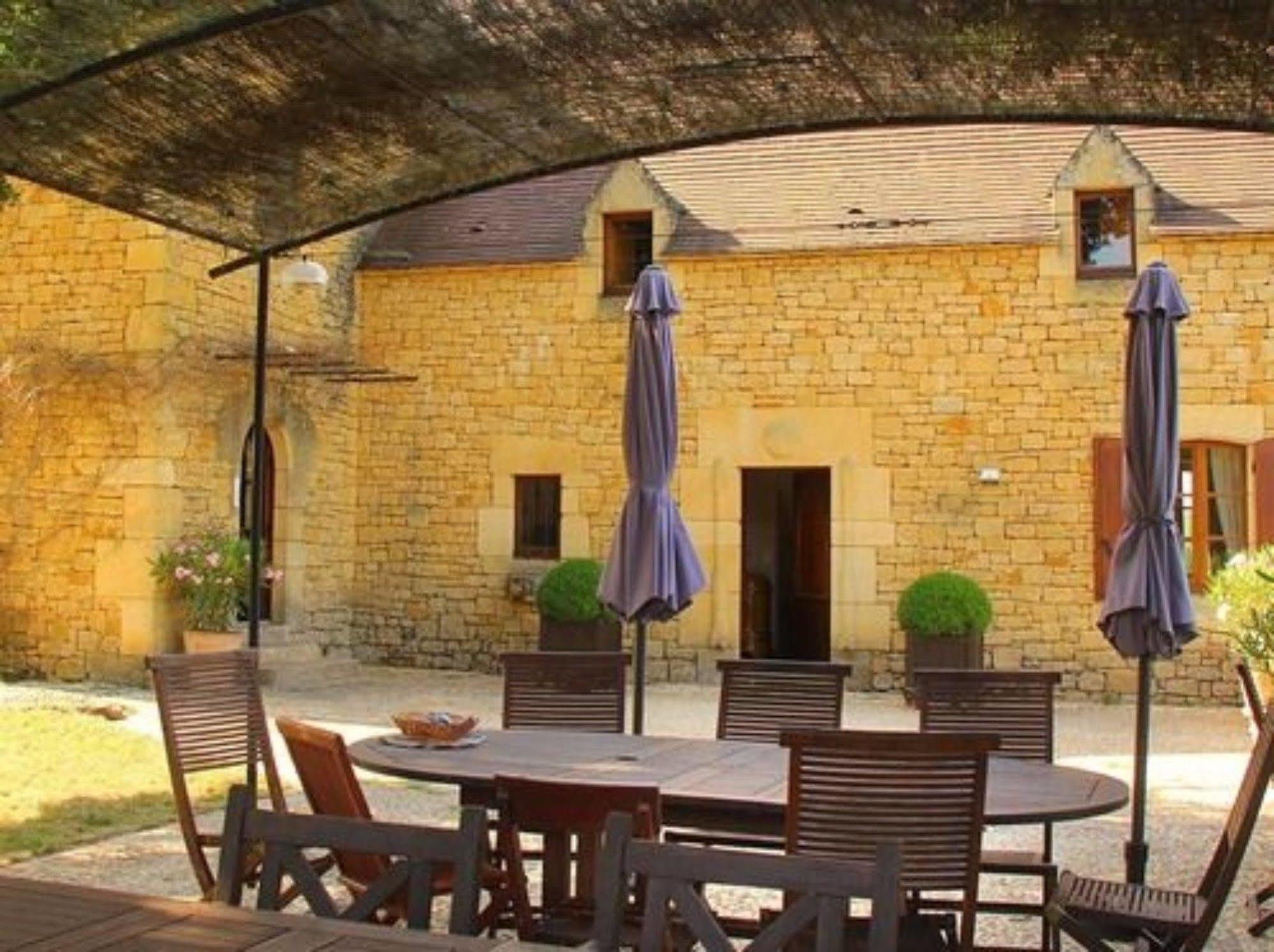Chambres D'Hotes Avec Piscine La Rossillonie Beynac-et-Cazenac Zewnętrze zdjęcie